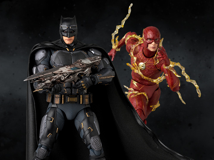 MAFEX Batman 2種セット MAFEX Batman Knightfall Bane & Knight Crusader Batman Figure Set
