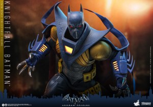 Hot Toys Batman: Arkham Origins - Knightfall Batman Figure