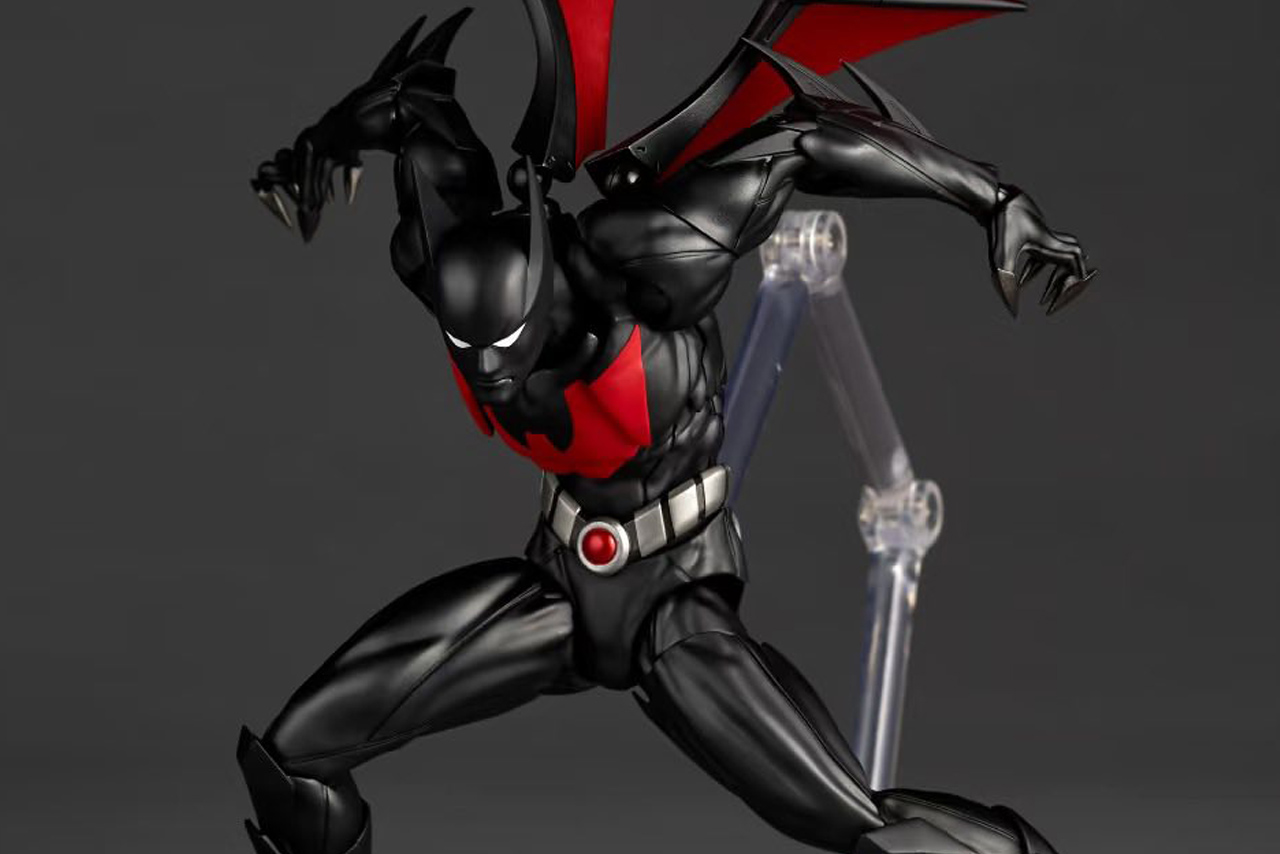 Amazing Yamaguchi Batman Beyond Classic Ver. Revealed by Revoltech